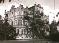 Дом купцов А. Топчияна и В. Муратова